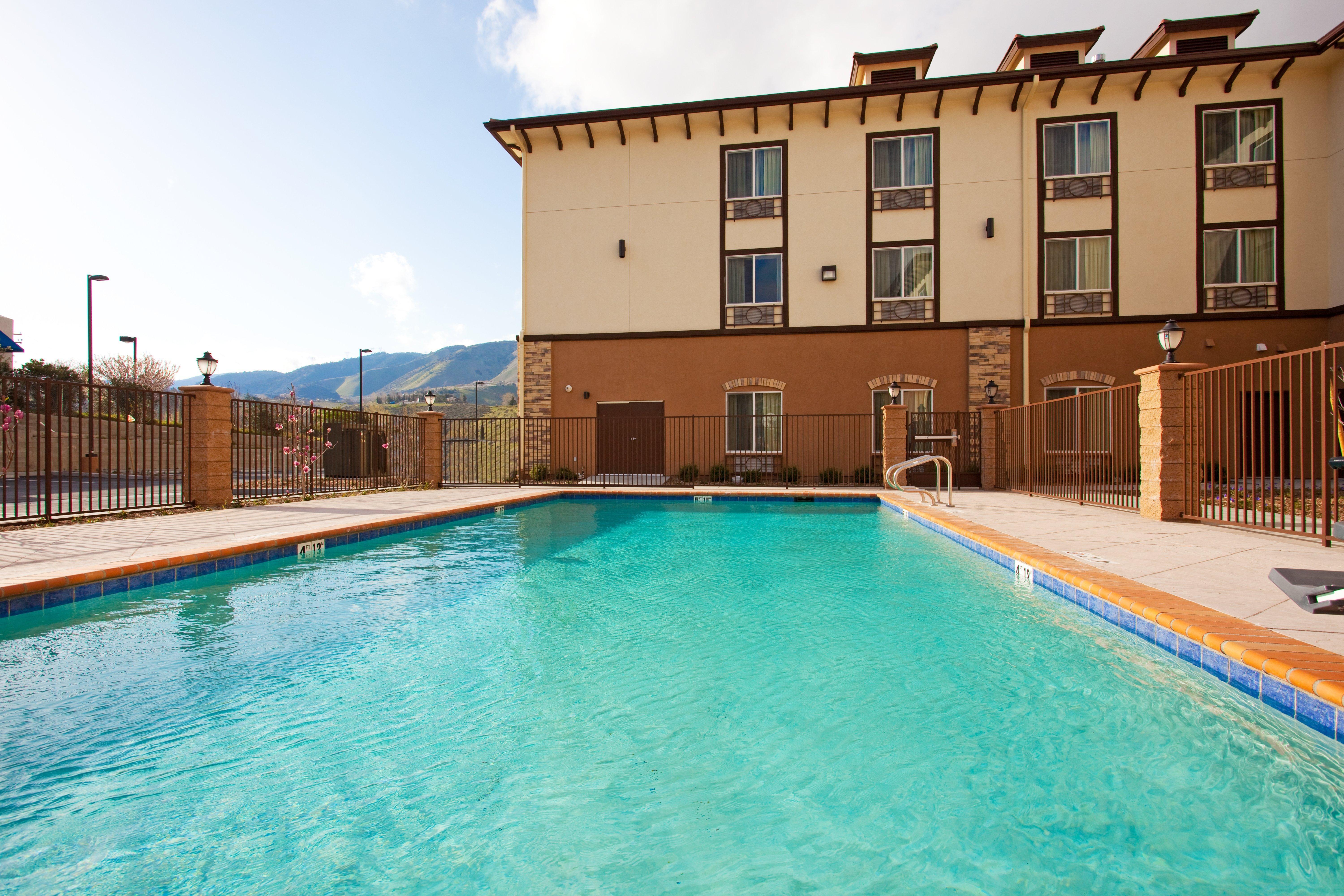 Holiday Inn Express & Suites Frazier Park By Ihg Lebec Esterno foto