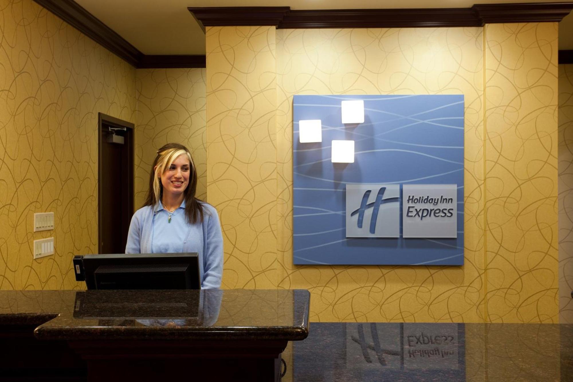 Holiday Inn Express & Suites Frazier Park By Ihg Lebec Esterno foto